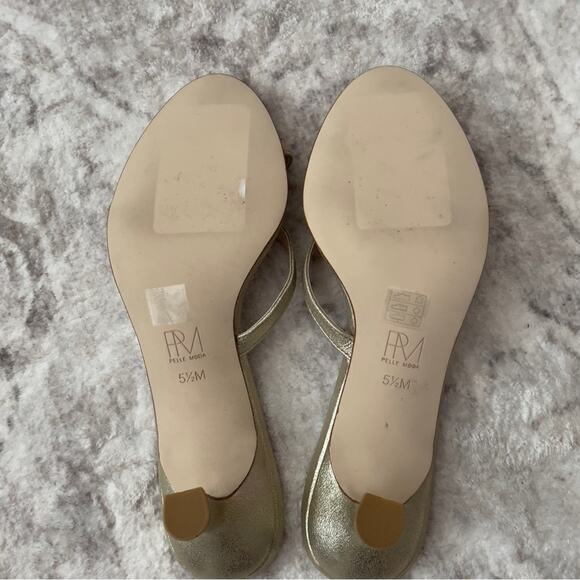 Pelle Moda Jadine Low Heeled Sandals Gold Metallic Size 5.5 New - Picture 8 of 11